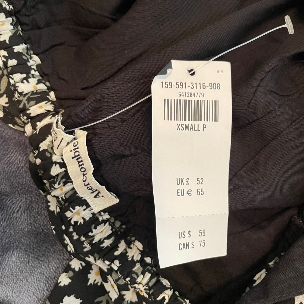 Abercrombie black floral dress size XSP - Picture 3 of 5